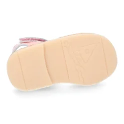 Menorquina niños cierre adherente en piel CHAROL y suela super flexible.
