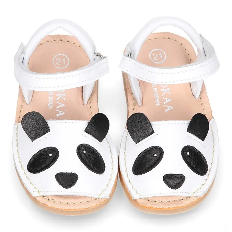 Menorquina OSO PANDA en piel suave y suela flexible.