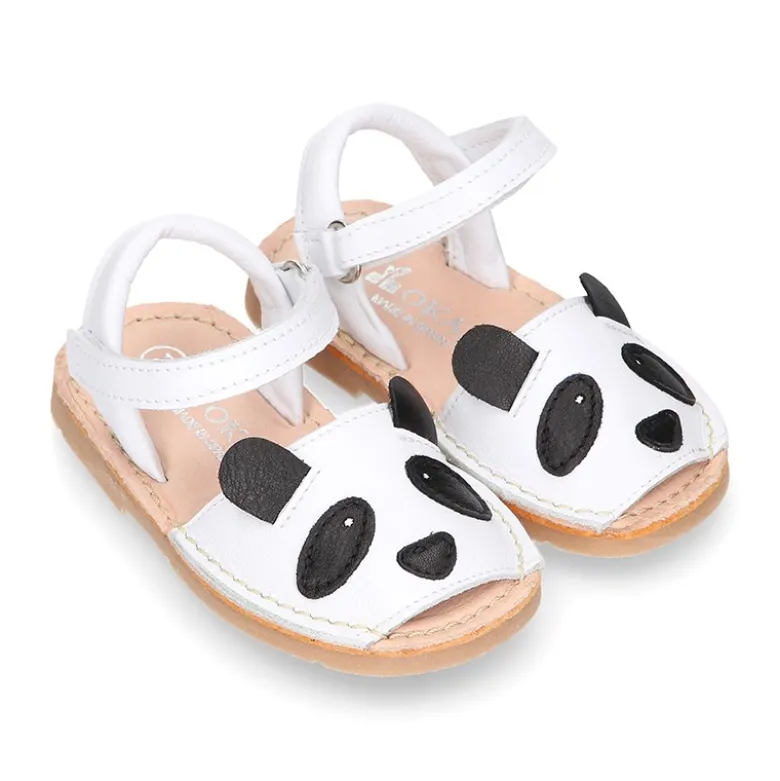 Menorquina OSO PANDA en piel suave y suela flexible.