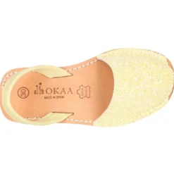 Menorquina tira en piel EXTRA SUAVE con glitter.