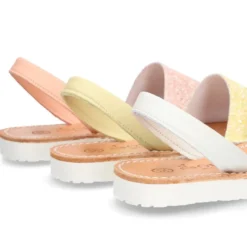 Menorquina tira en piel EXTRA SUAVE con glitter.