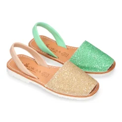 Menorquina tira en piel EXTRA SUAVE con glitter.