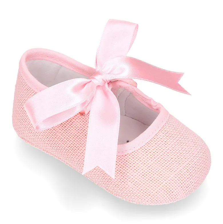 Mercedita bebé niña con lazo tipo angelito en LINO.