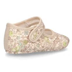 Mercedita con cierre adherente en lona con estampado de FLORES para bebés.