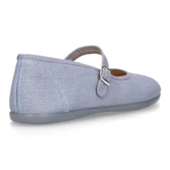 Mercedita mujer estilizada en lino con hebilla.