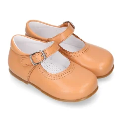 Mercedita niña con hebilla en piel napa CAMEL.