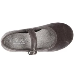 Mercedita Niña con hebilla en TERCIOPELO.
