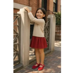Mercedita niña con hebilla tipo japonesa en TERCIOPELO ROJO