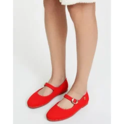 Mercedita niña con hebilla tipo japonesa en PIQUÉ ROJO.