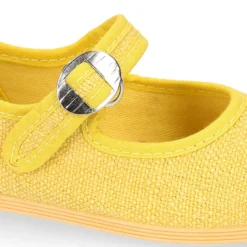 Mercedita niña con hebilla tipo japonesa en LINO AMARILLO.
