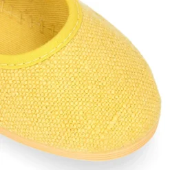 Mercedita niña con hebilla tipo japonesa en LINO AMARILLO.