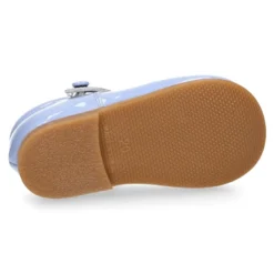 Mercedita niña escotada con botón en piel charol colores PASTELES.