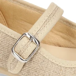 Mercedita niña estilizada en LINO NATURAL.