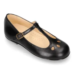 Mercedita niña tipo PEPITO con hebilla en piel NEGRO con diseño Pétalos.