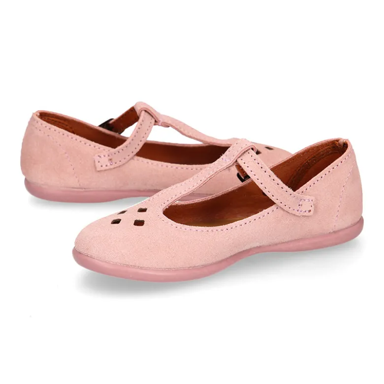 Mercedita niña tipo pepito con picados y hebilla en piel serraje rosa.