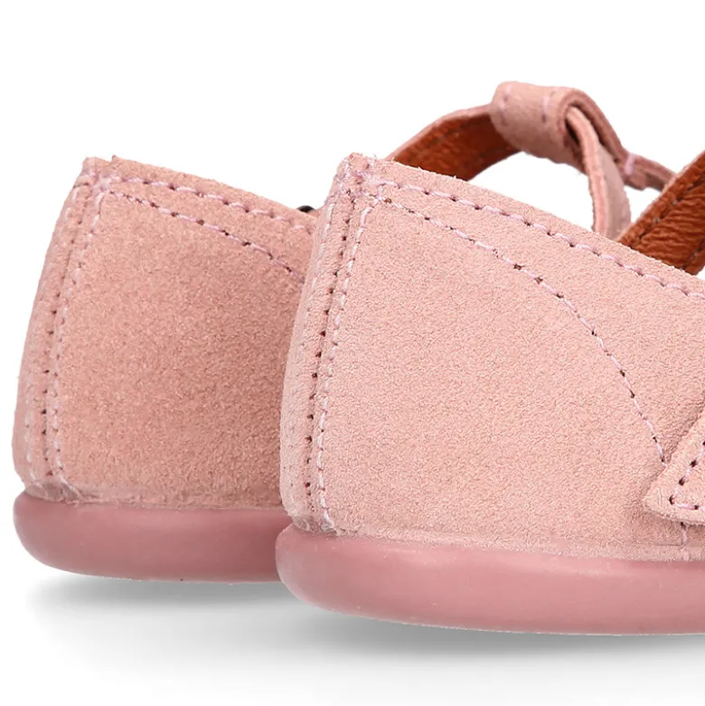 Mercedita niña tipo pepito con picados y hebilla en piel serraje rosa.