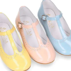 Mercedita niña tipo PEPITO con picados en piel CHAROL SUAVE.
