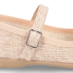 Mercedita OKAA con lazo zapatero en lino para vestir.