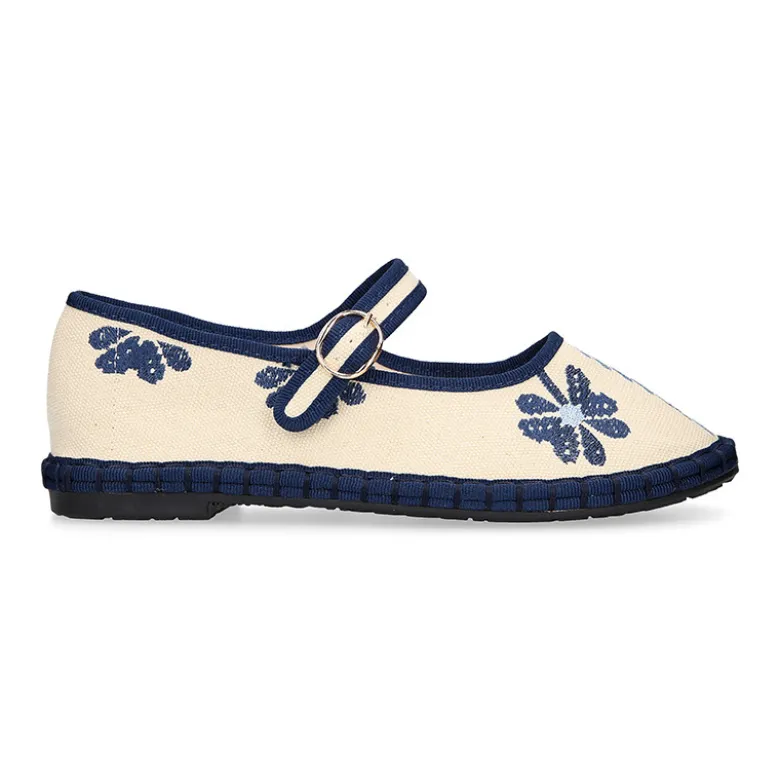 Merceditas de lino beige bordadas en azul para mujer