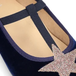 Merceditas en forma de T con elástico y ESTRELLAS en terciopelo.