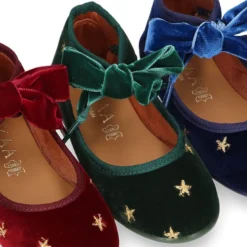 Merceditas niña en terciopelo con ESTRELLAS bordadas.