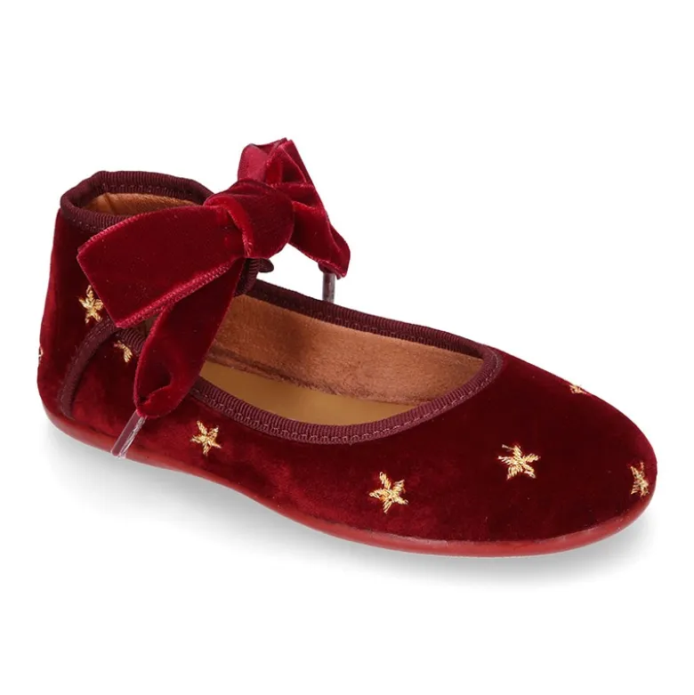 Merceditas niña en terciopelo con ESTRELLAS bordadas.