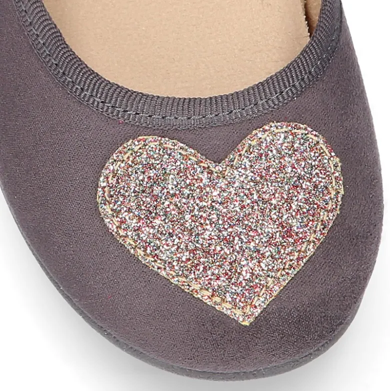 Merceditas OKAA niña en Serratex con CORAZÓN BRILLANTE.
