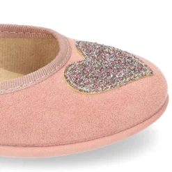 Merceditas OKAA niña en Serratex con CORAZÓN BRILLANTE.