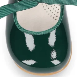 Mercedita tipo Angelito en piel charol para peques.