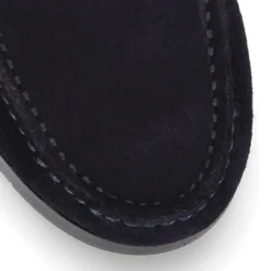 Mocasin clásico niños mayores antifaz suela gruesa en piel serraje.