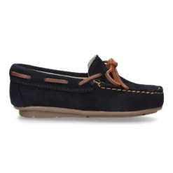 Mocasín Clásico lazos en cuero piel serraje.