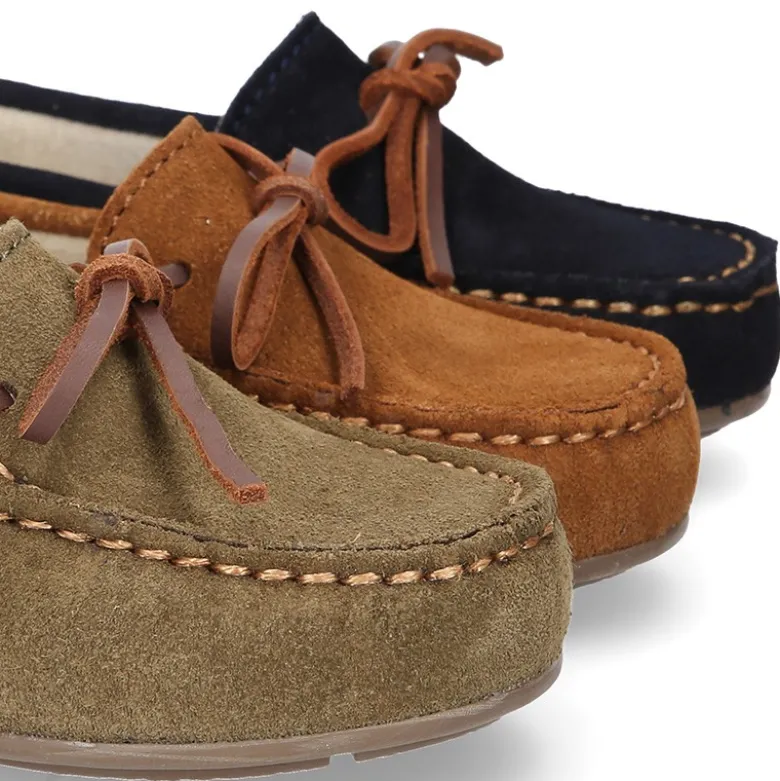 Mocasín Clásico lazos en cuero piel serraje.