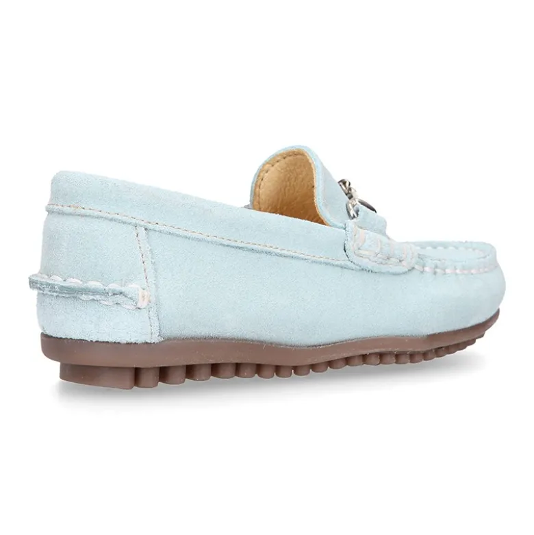 Mocasín con estribo en piel serraje para mayores.