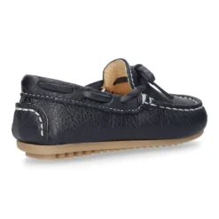 Mocasín con lazos en piel EXTRA SUAVE para peques.