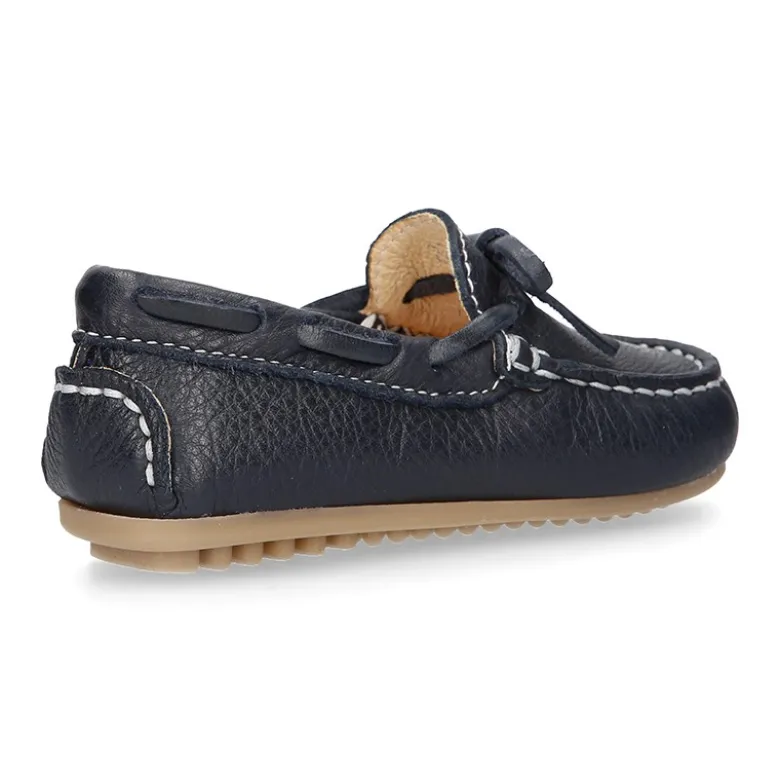 Mocasín con lazos en piel EXTRA SUAVE para peques.