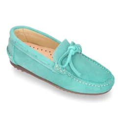 Mocasín con lazos en piel serraje para mayores piso conductor.
