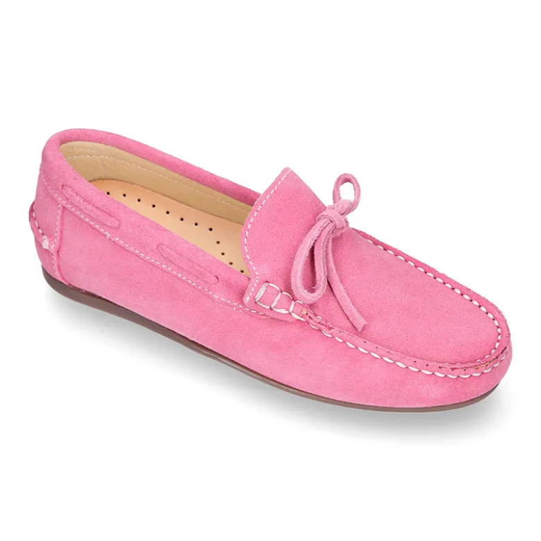 Mocasín con lazos en piel serraje para mayores piso conductor.