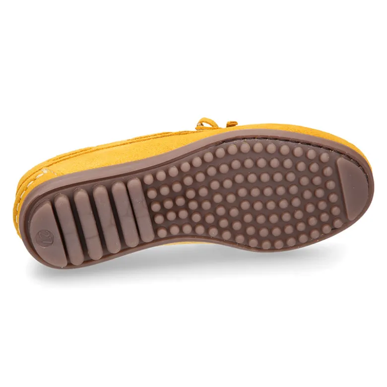 Mocasín con lazos en piel serraje para mayores piso conductor.