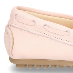Mocasín con lazos peques en piel EXTRA SUAVE en colores pasteles.