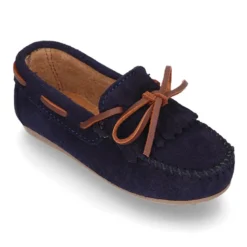 Mocasín lazos con FLECOS en piel serraje.