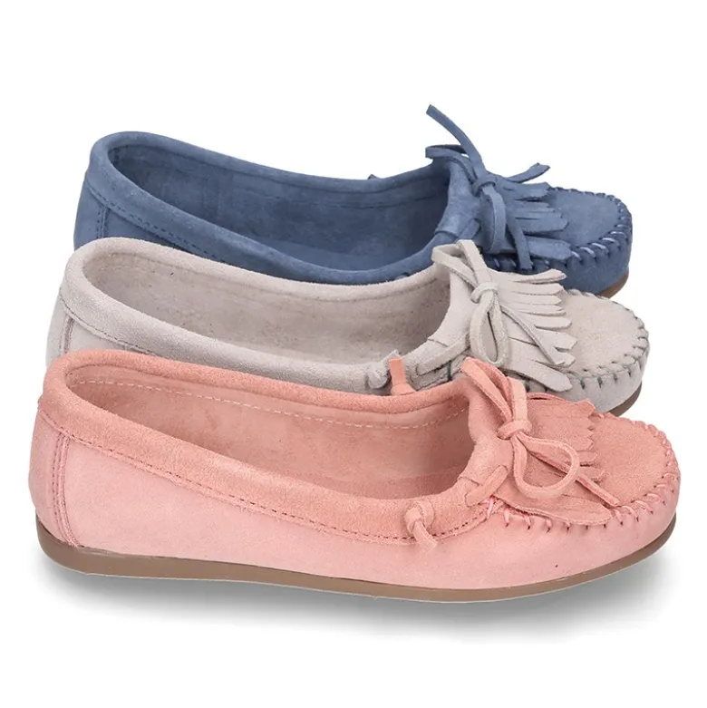 Mocasín lazos niña tipo indio en piel serraje.