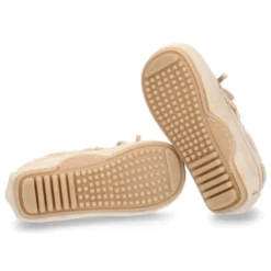 Mocasín lazos peques piso conductor en serraje.