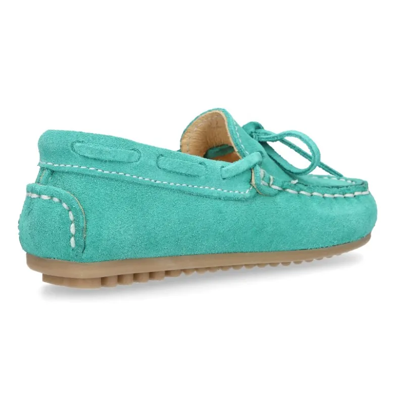 Mocasín lazos peques piso conductor en piel serraje.
