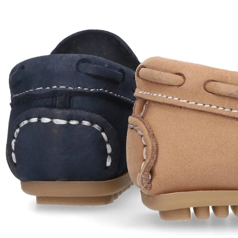 Mocasín lazos peques piso conductor en piel Nobuck.