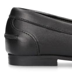 Mocasín NIÑA colegial con borlas y flecos en piel Boxcalf.