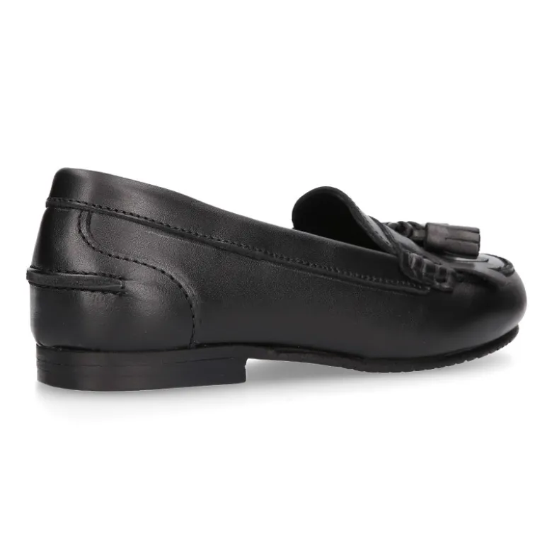 Mocasín NIÑA colegial con borlas y flecos en piel Boxcalf.