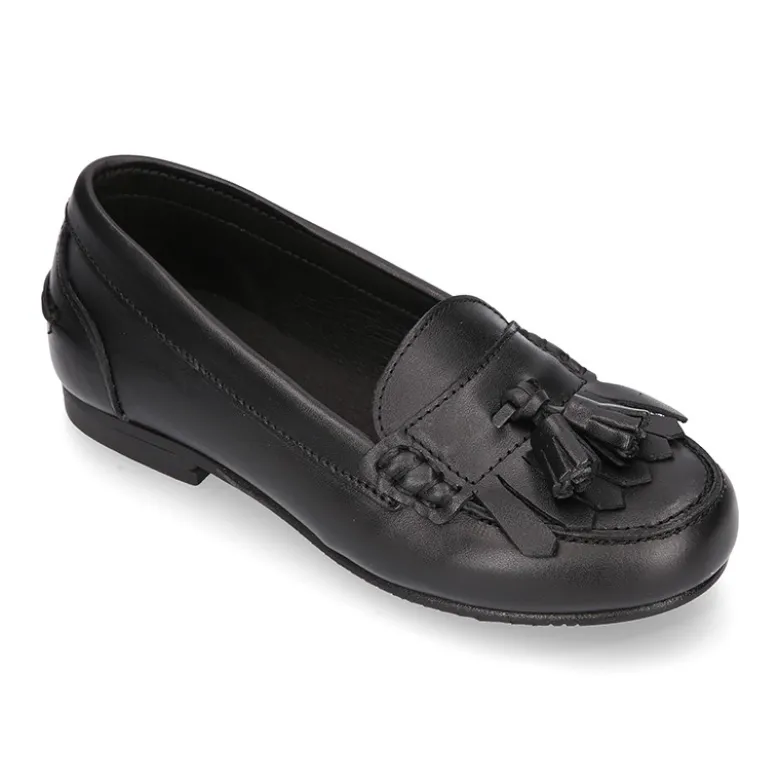 Mocasín NIÑA colegial con borlas y flecos en piel Boxcalf.
