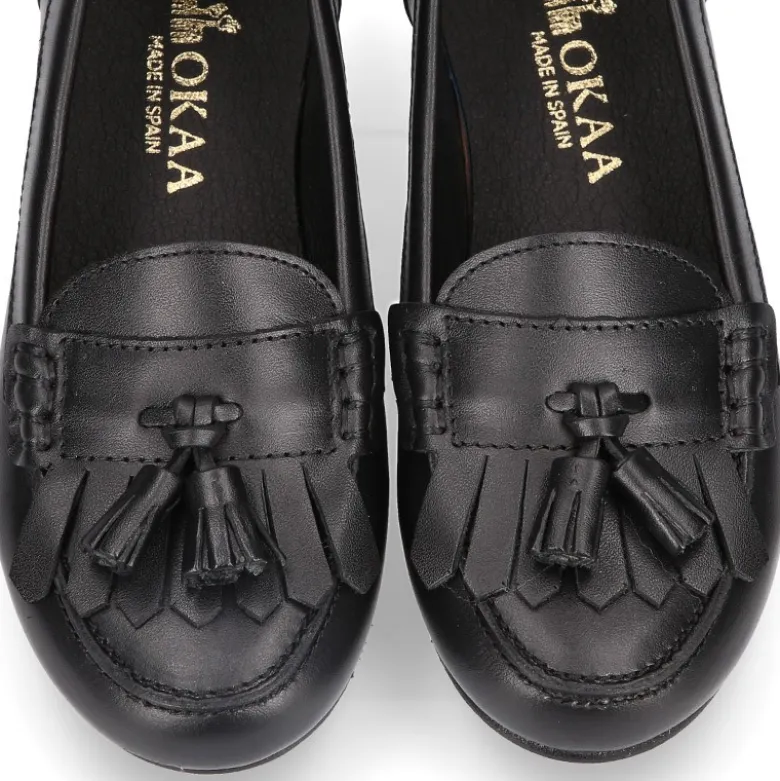 Mocasín NIÑA colegial con borlas y flecos en piel Boxcalf.