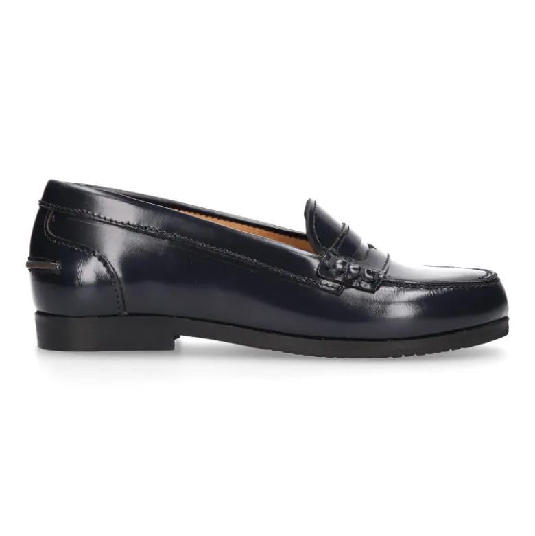 Mocasín NIÑA colegial en piel Antik.