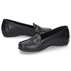 Mocasín NIÑA colegial en piel Boxcalf y suela de goma.
